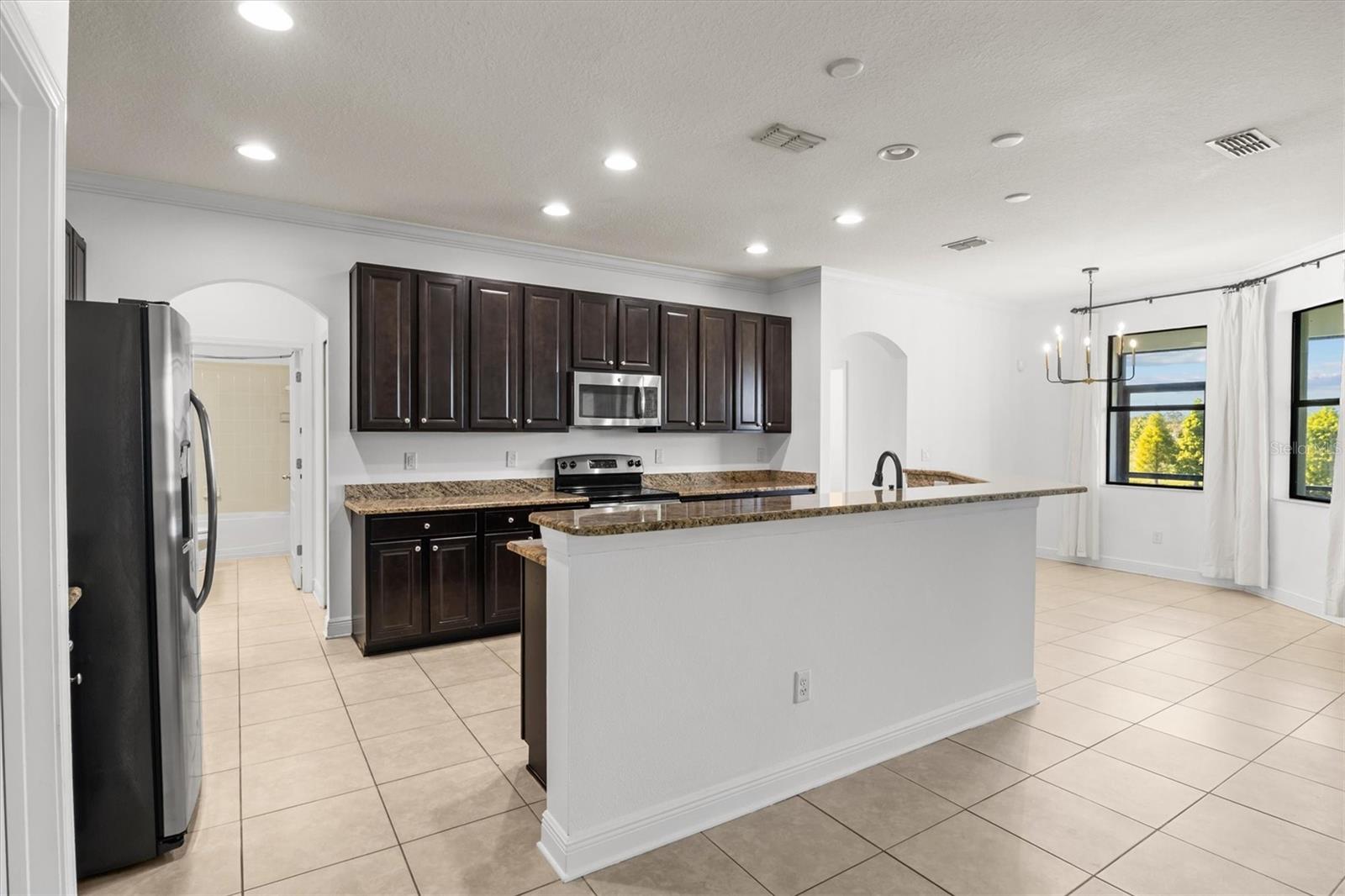 4056 SUNSET LAKE DR, LAKELAND, FL, 33810