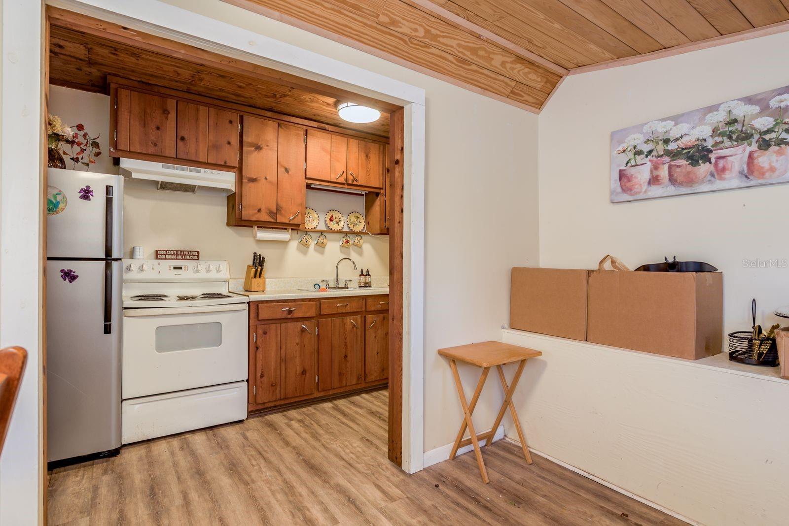 1111 W LINE ST, LEESBURG, FL, 34748