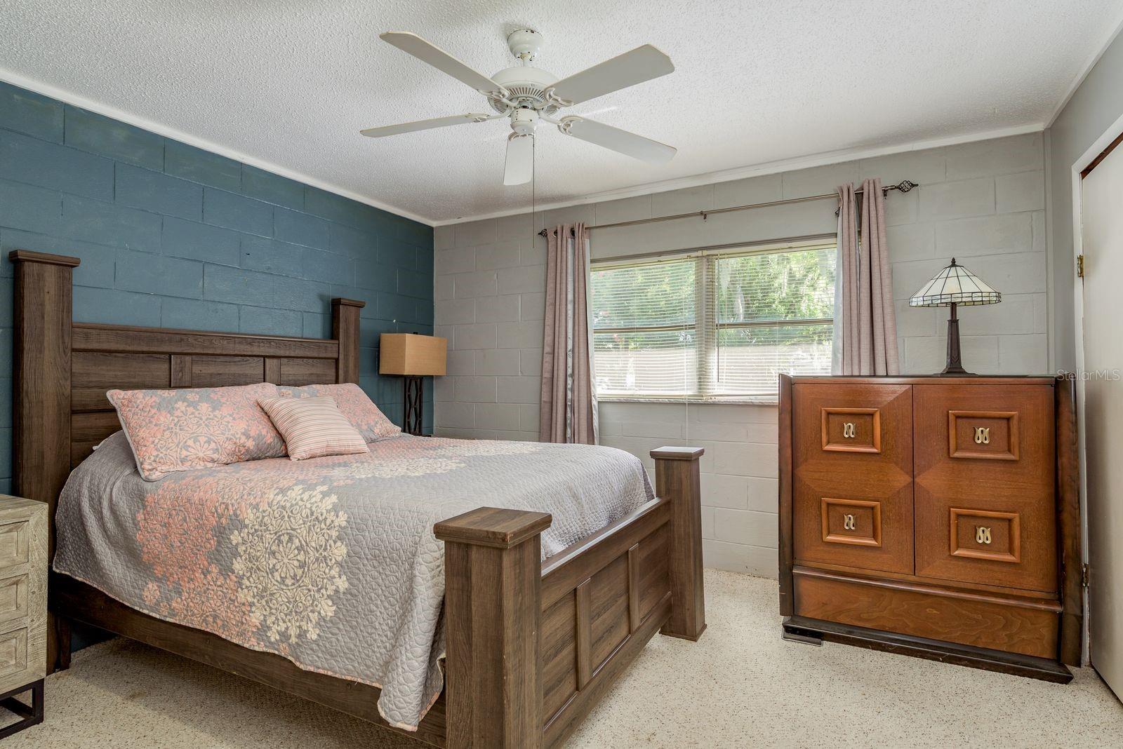 1111 W LINE ST, LEESBURG, FL, 34748