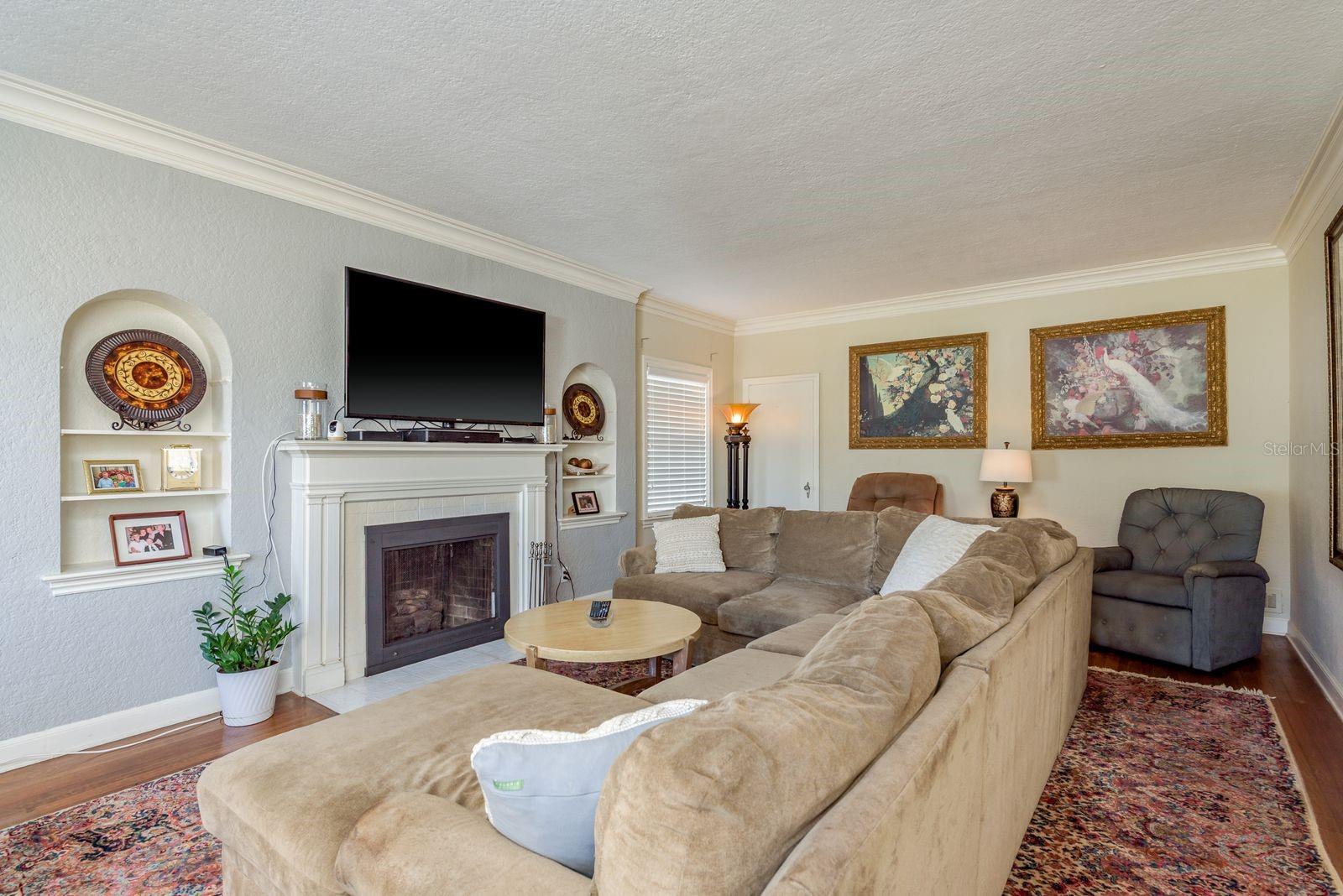 1111 W LINE ST, LEESBURG, FL, 34748