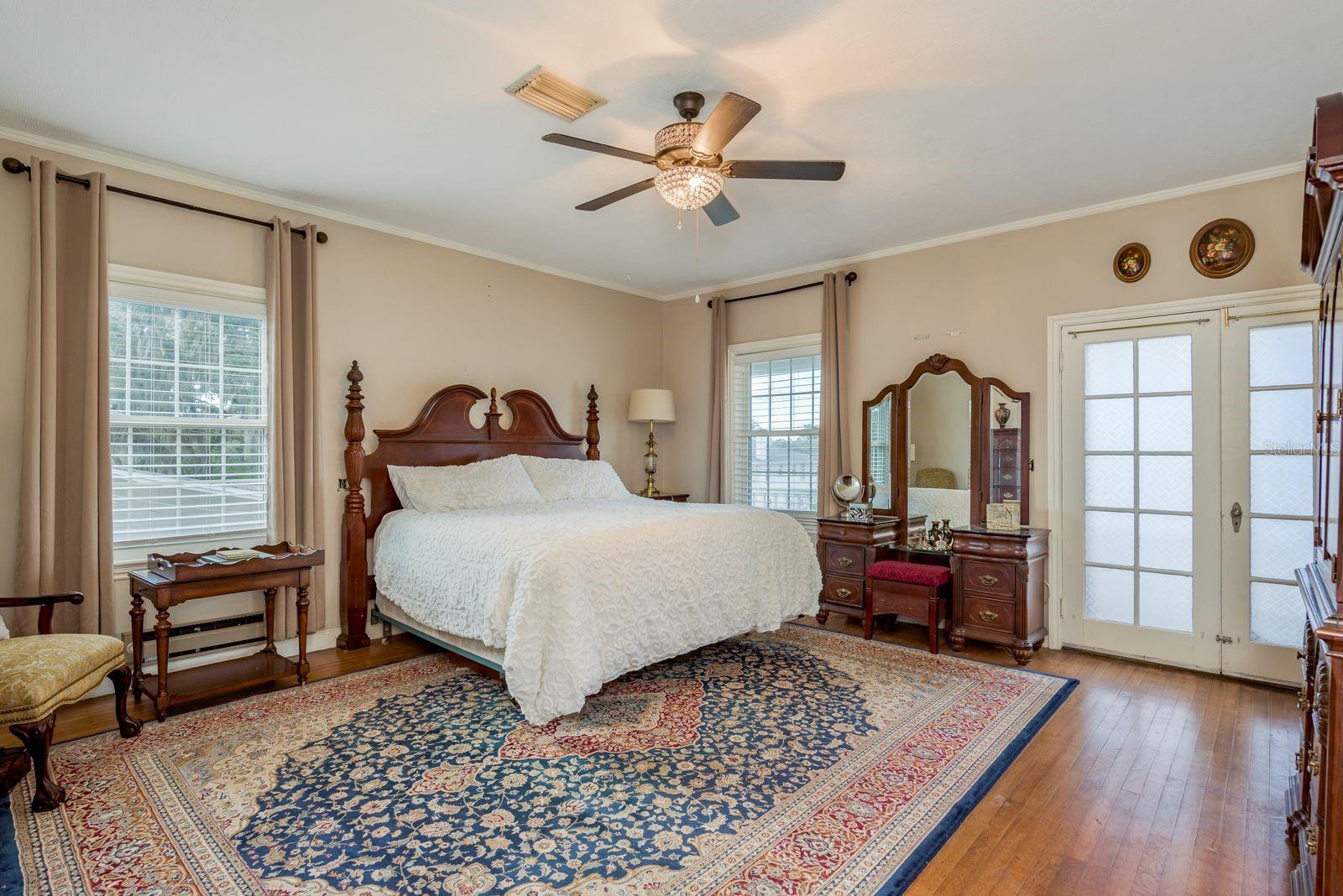 1111 W LINE ST, LEESBURG, FL, 34748