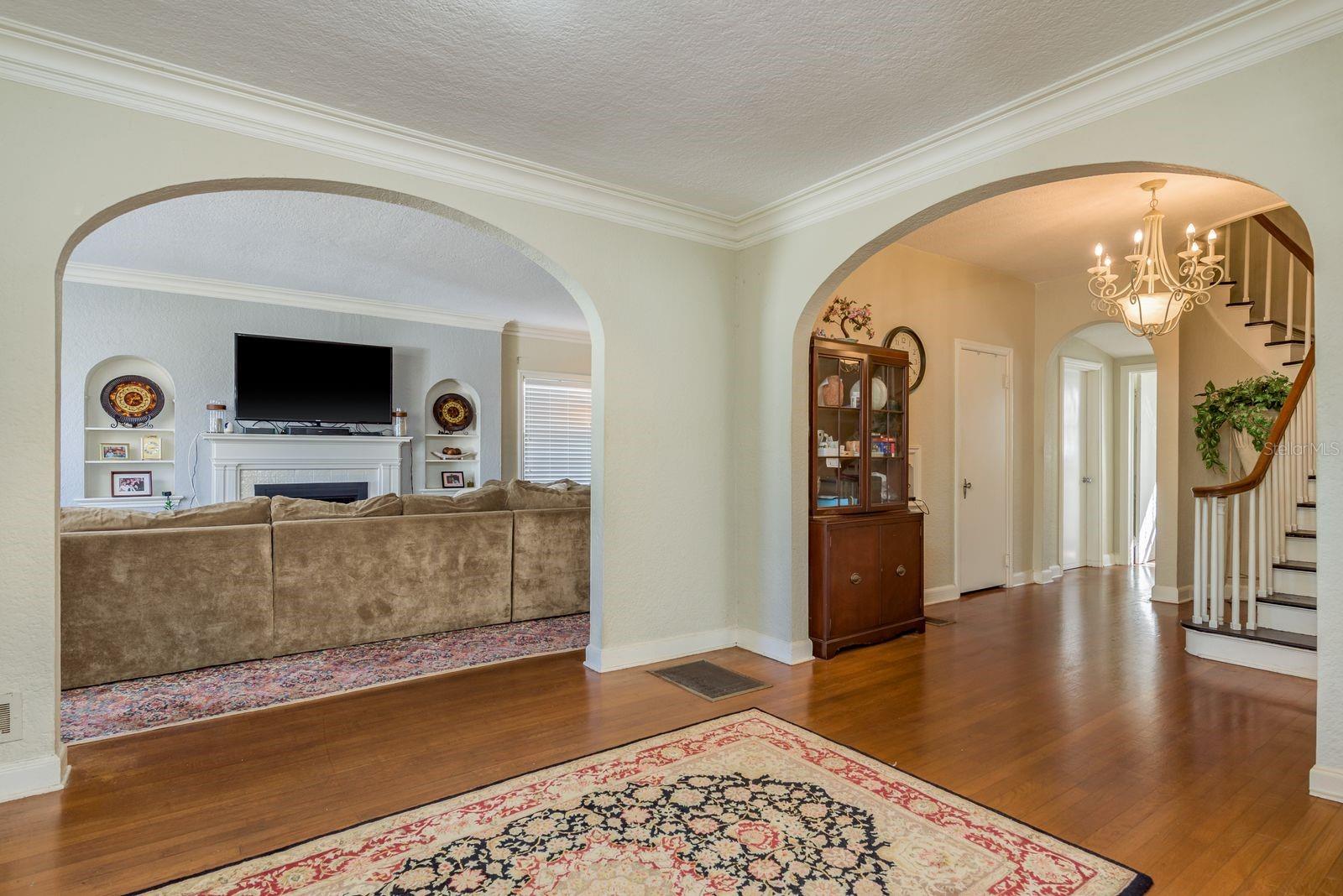 1111 W LINE ST, LEESBURG, FL, 34748