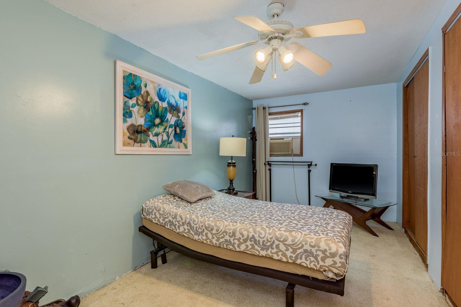 1111 W LINE ST, LEESBURG, FL, 34748