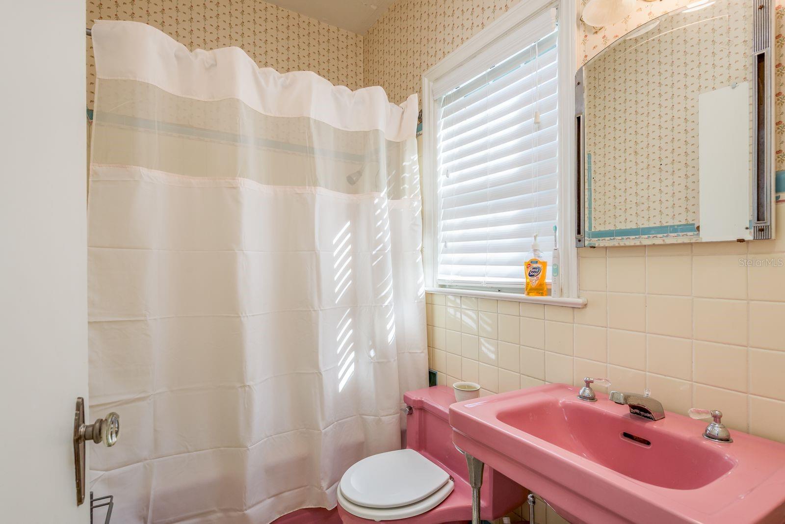 1111 W LINE ST, LEESBURG, FL, 34748