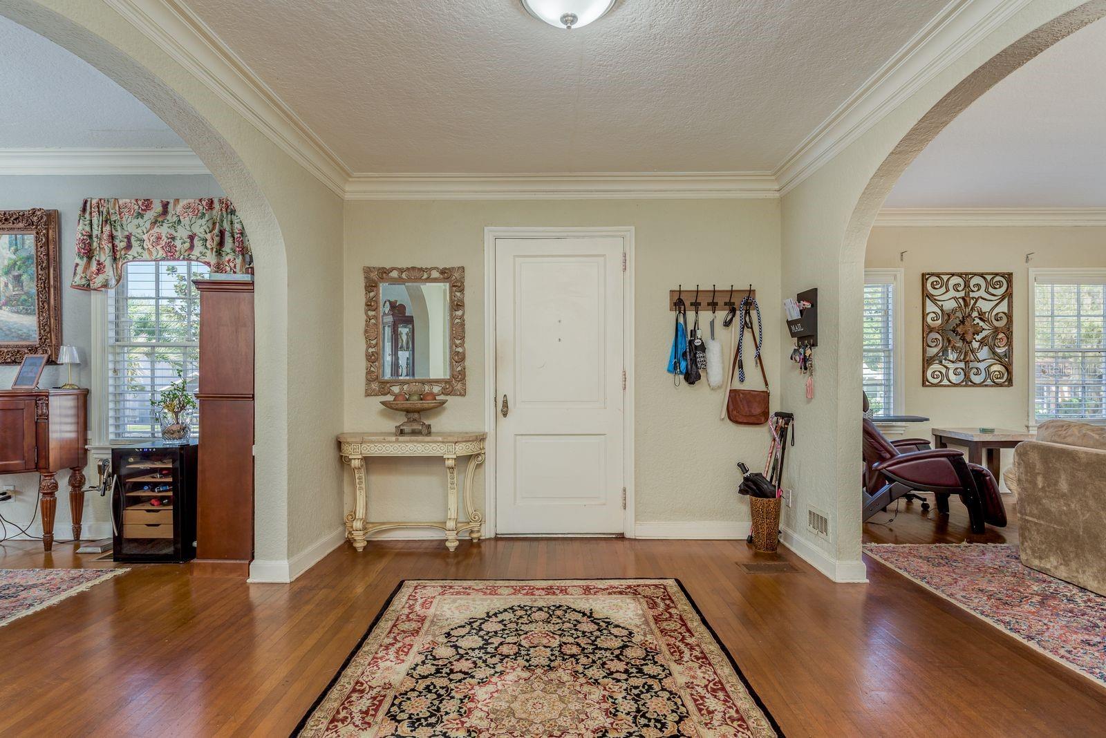 1111 W LINE ST, LEESBURG, FL, 34748