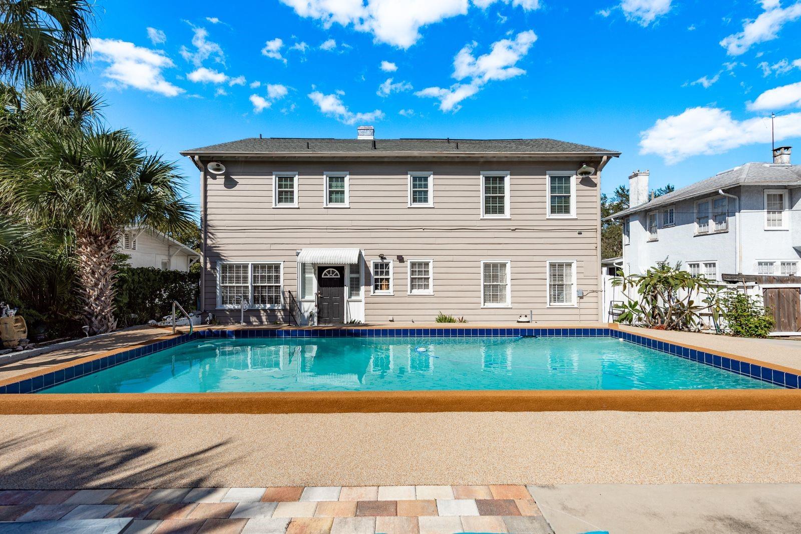 1111 W LINE ST, LEESBURG, FL, 34748