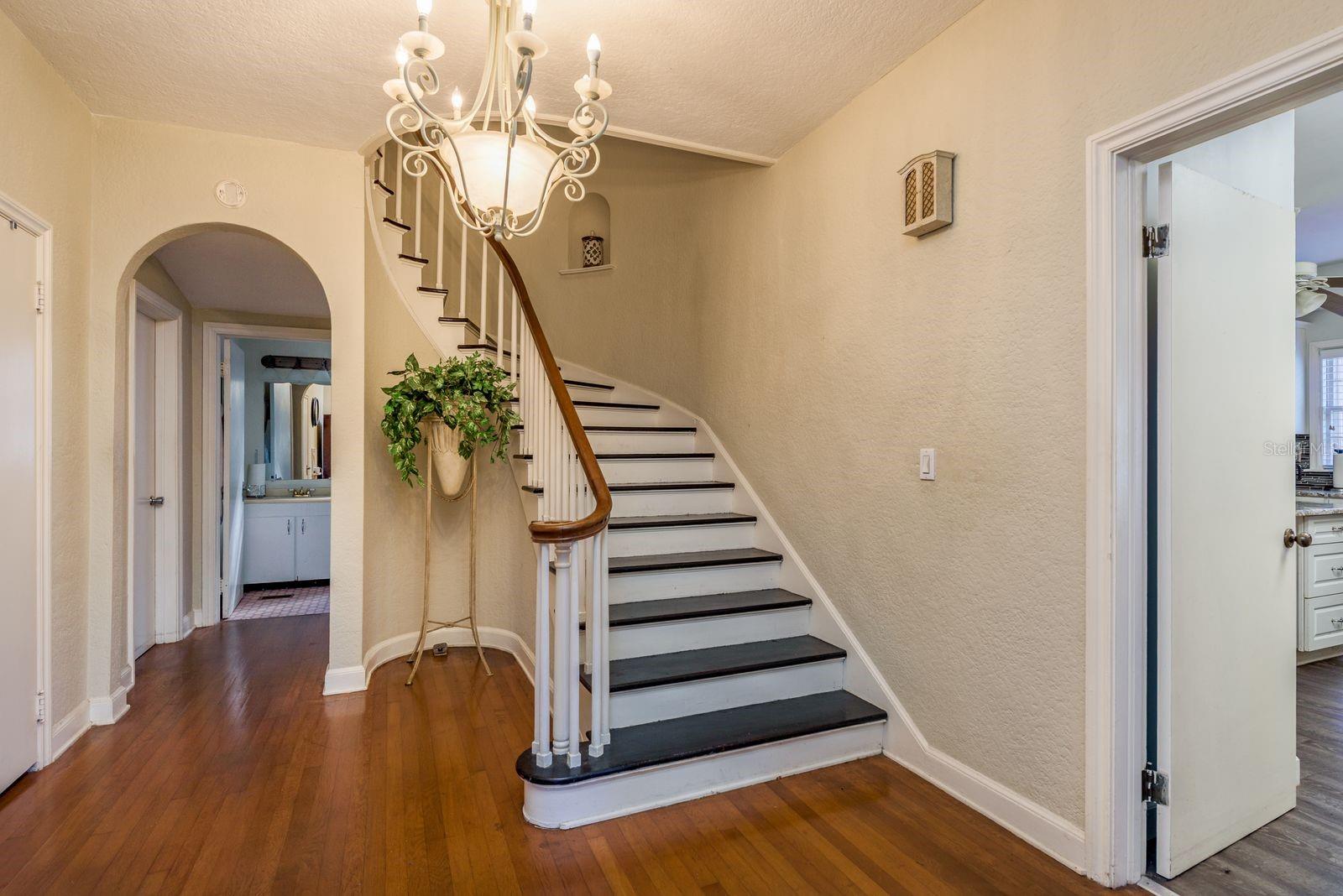 1111 W LINE ST, LEESBURG, FL, 34748