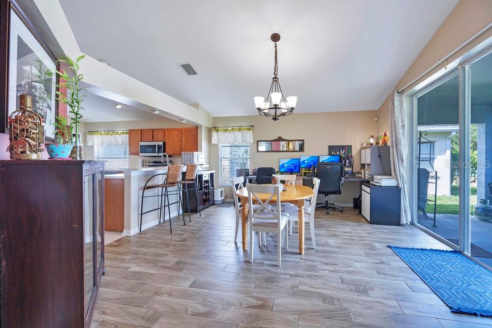 8218 CARRIAGE POINTE DR, GIBSONTON, FL, 33534