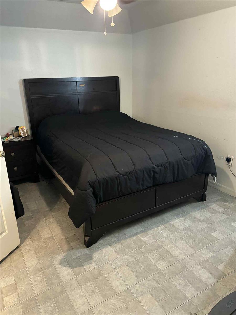 812 27TH ST E, BRADENTON, FL, 34208