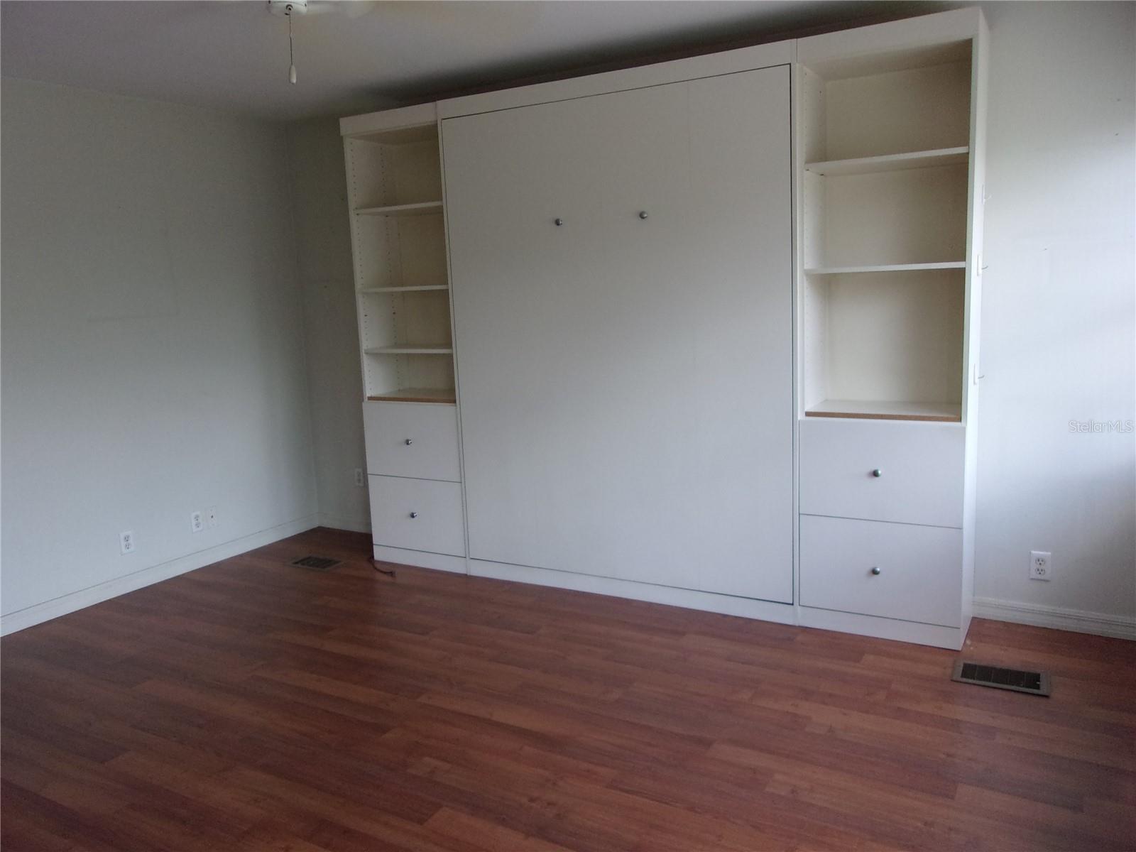 863 S GREEN CIR, VENICE, FL, 34285