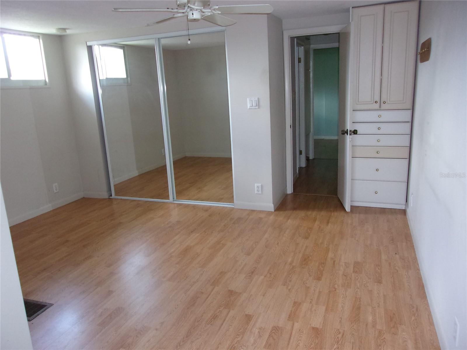 863 S GREEN CIR, VENICE, FL, 34285