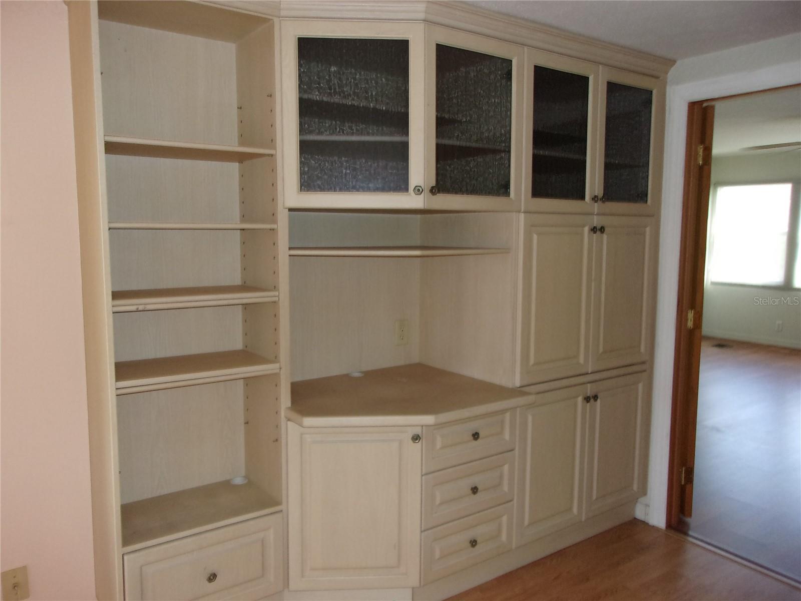 863 S GREEN CIR, VENICE, FL, 34285