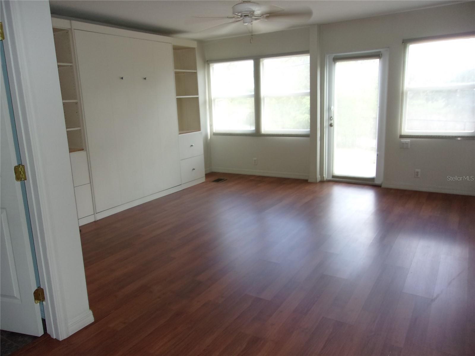 863 S GREEN CIR, VENICE, FL, 34285