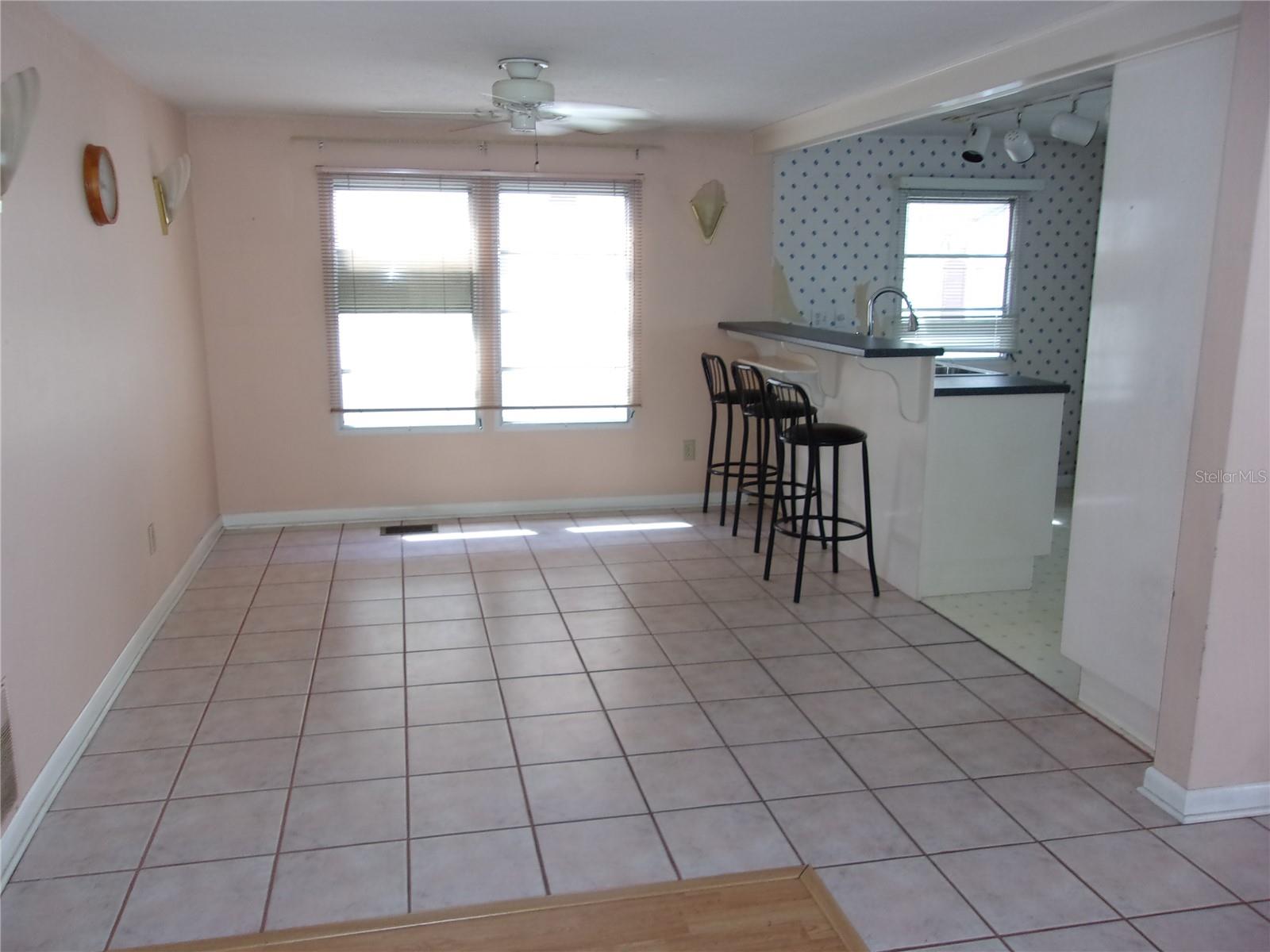 863 S GREEN CIR, VENICE, FL, 34285