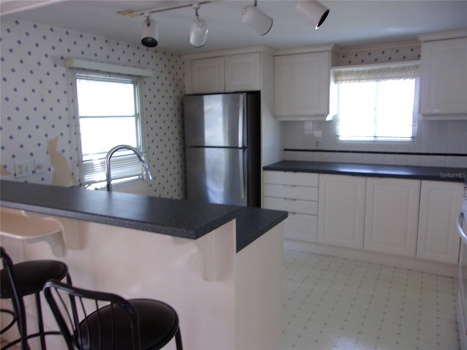 863 S GREEN CIR, VENICE, FL, 34285