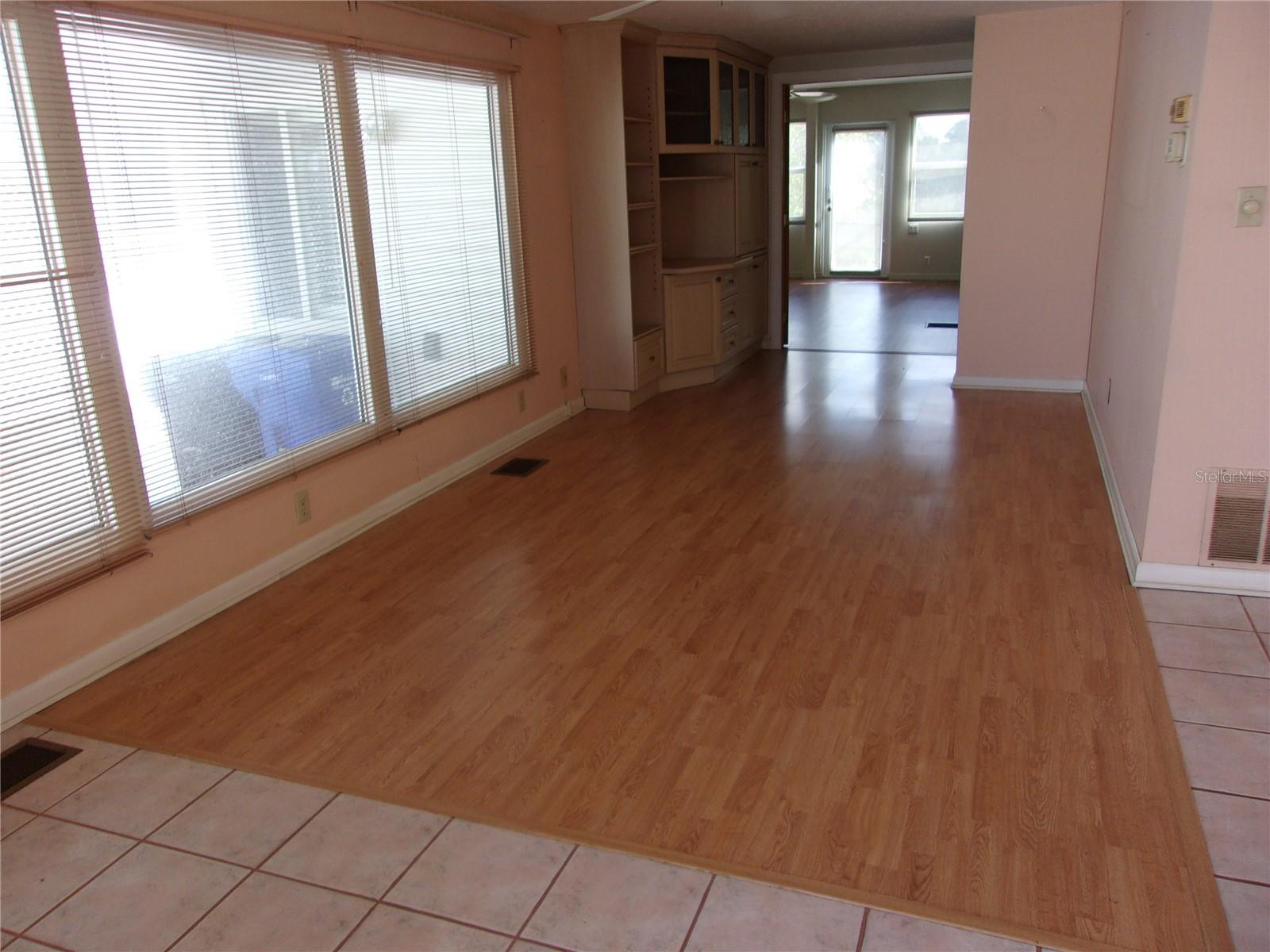 863 S GREEN CIR, VENICE, FL, 34285