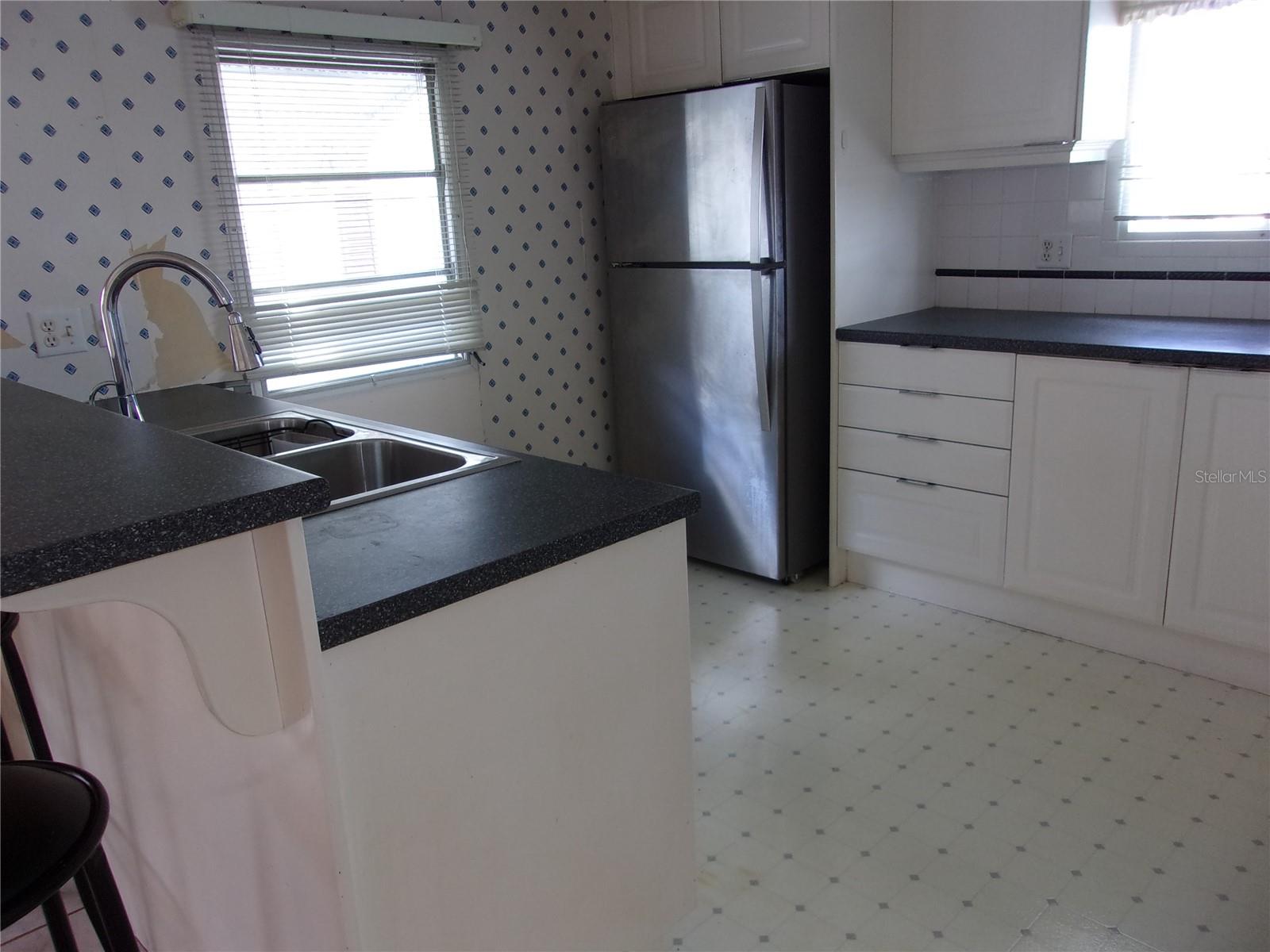 863 S GREEN CIR, VENICE, FL, 34285