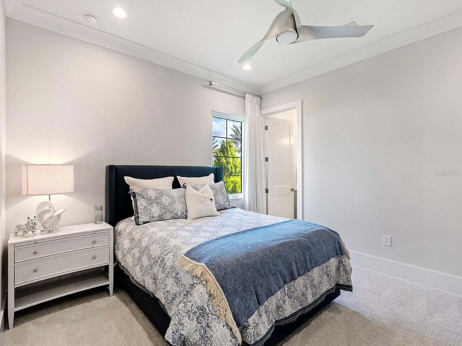 A4669356 Property Photo