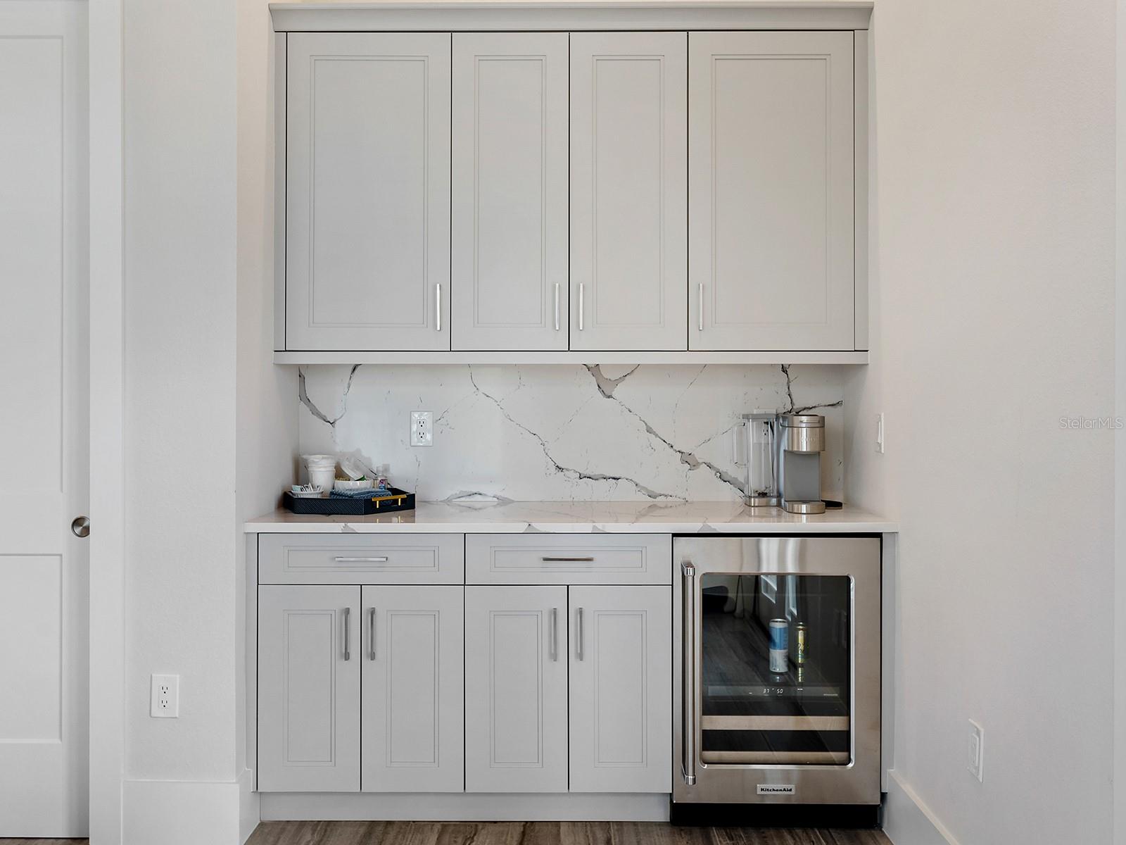 A4669356 Property Photo