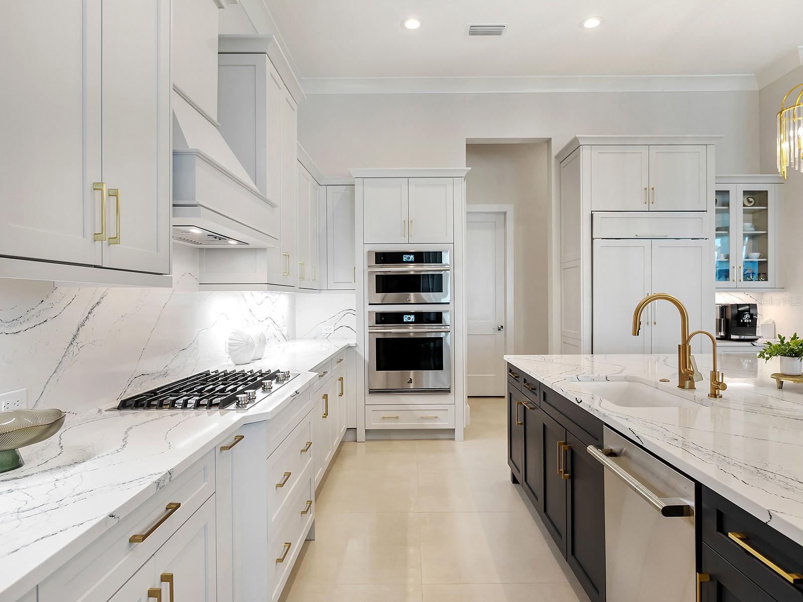 A4669356 Property Photo