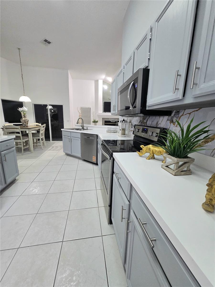 28739 RALEIGH PL, WESLEY CHAPEL, FL, 33545