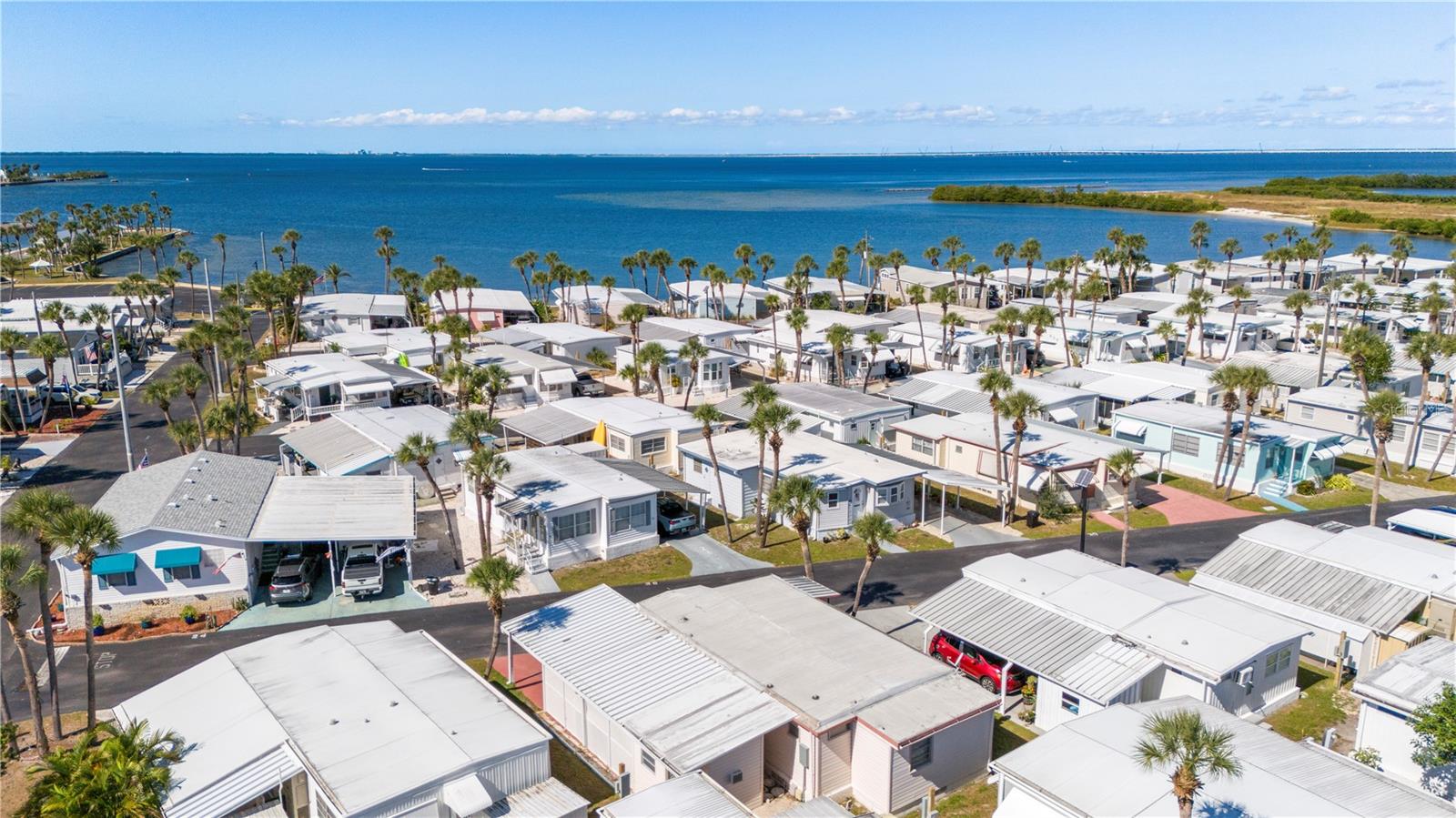 4851 W GANDY BLVD #B13L25, TAMPA, FL, 33611