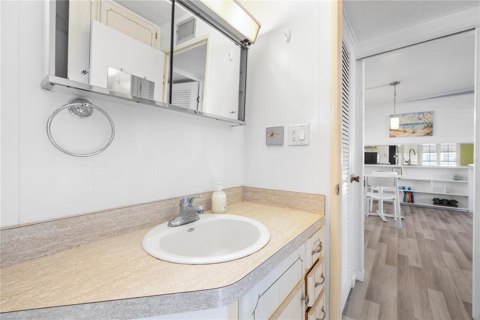 4851 W GANDY BLVD #B13L25, TAMPA, FL, 33611