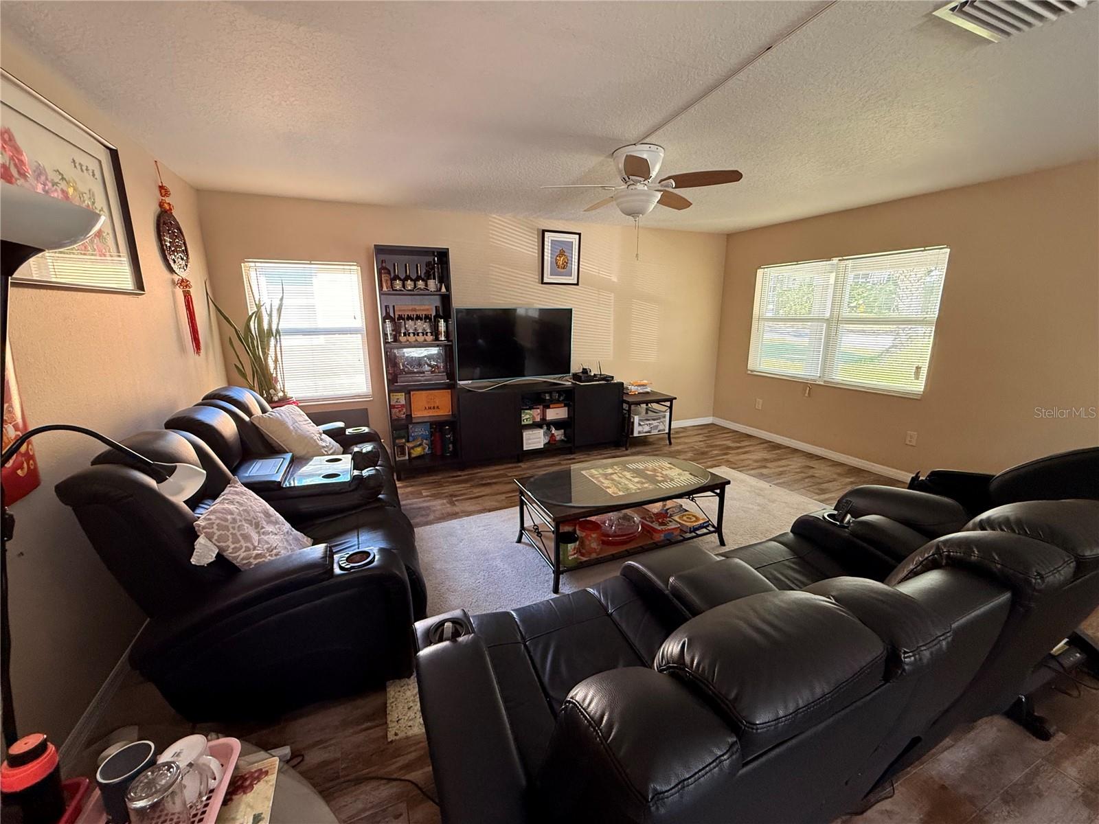 8006 N 10TH ST, TAMPA, FL, 33604