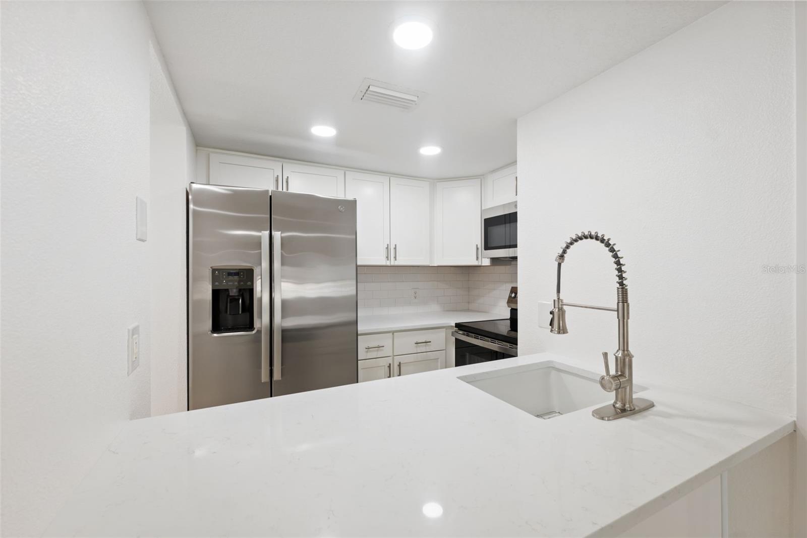 4715 JASPER DR #105, NEW PORT RICHEY, FL, 34652