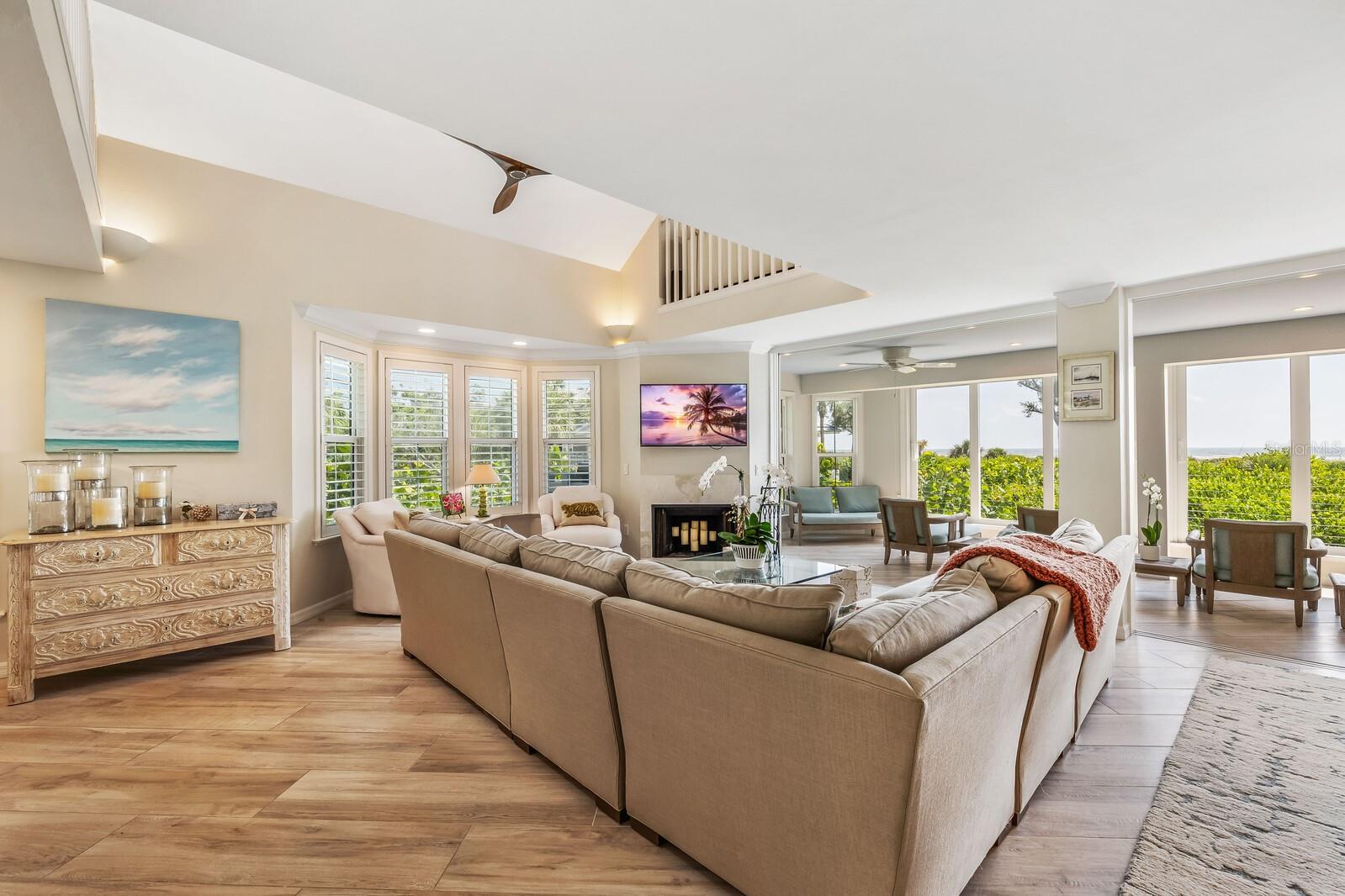 D6144387 Property Photo