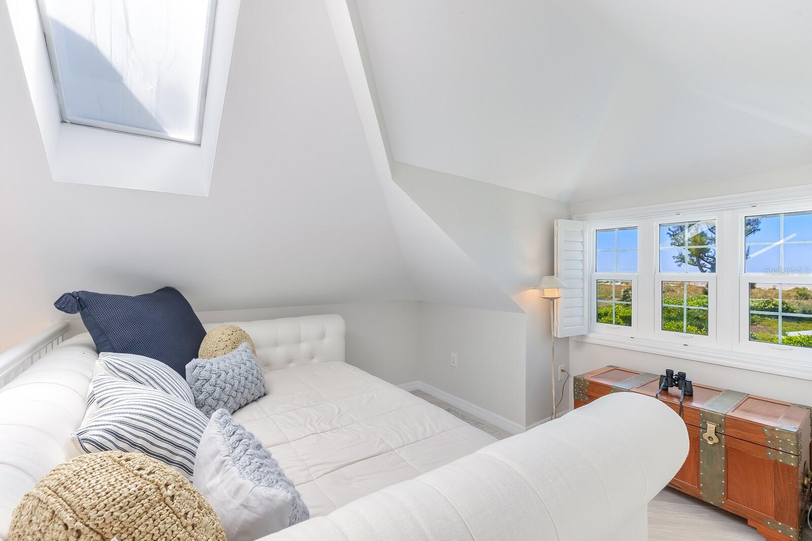 D6144387 Property Photo