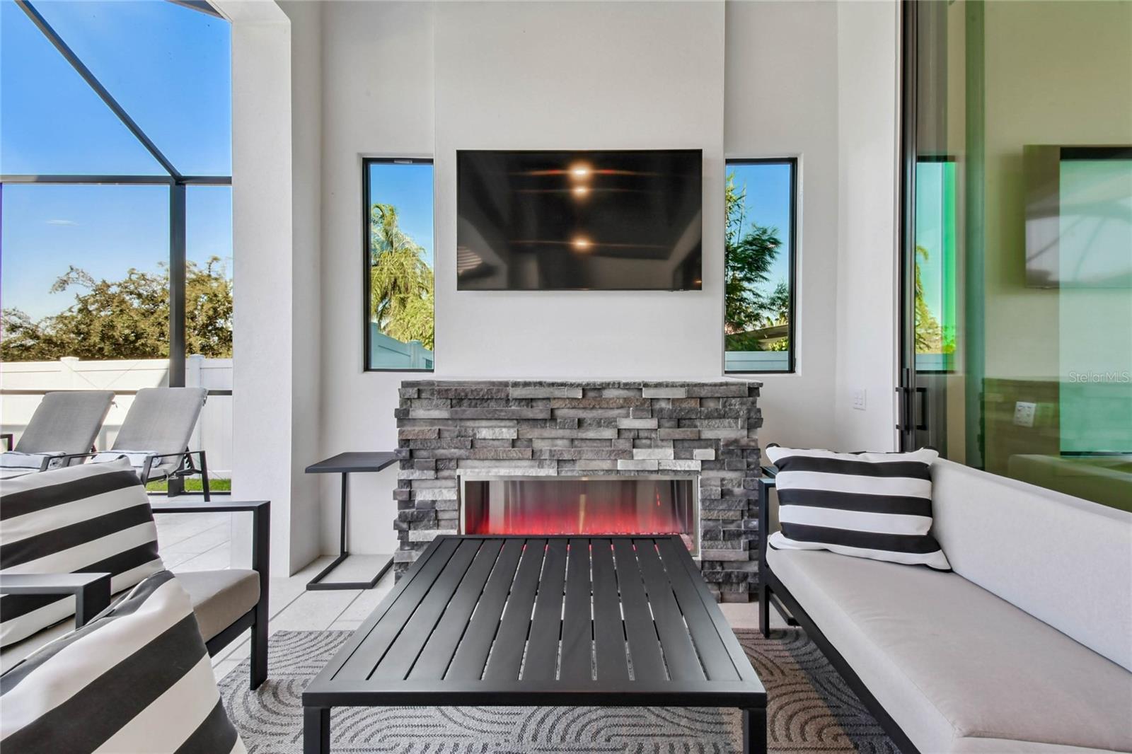 14906 N ROME AVE, TAMPA, FL, 33613