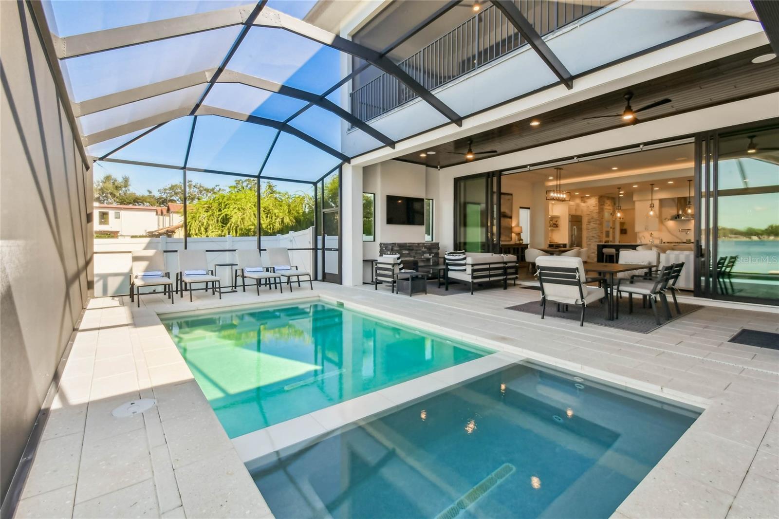 14906 N ROME AVE, TAMPA, FL, 33613