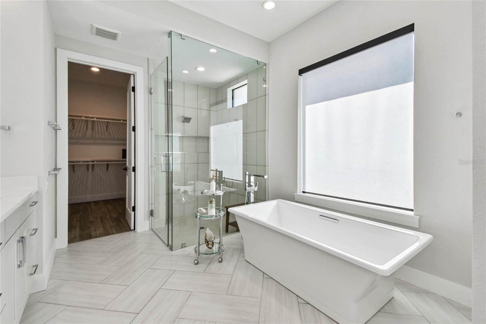 14906 N ROME AVE, TAMPA, FL, 33613