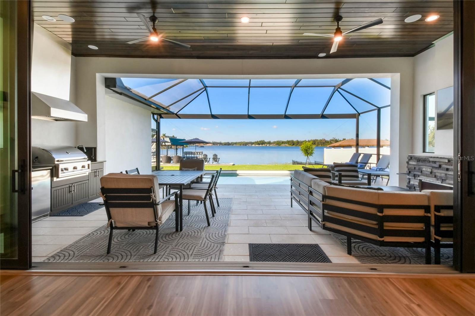 14906 N ROME AVE, TAMPA, FL, 33613