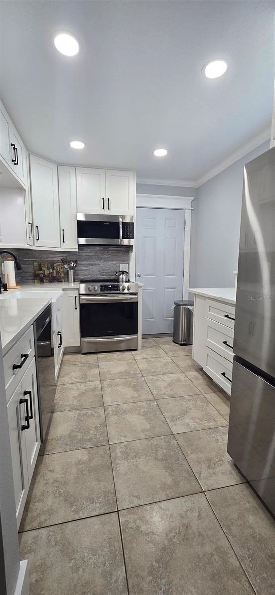 3540 32ND AVE N #213, ST PETERSBURG, FL, 33713