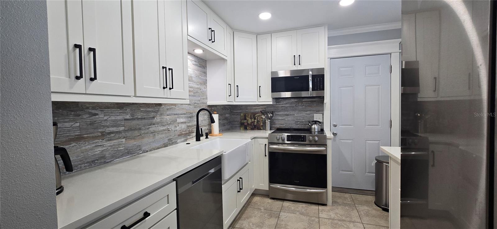 3540 32ND AVE N #213, ST PETERSBURG, FL, 33713