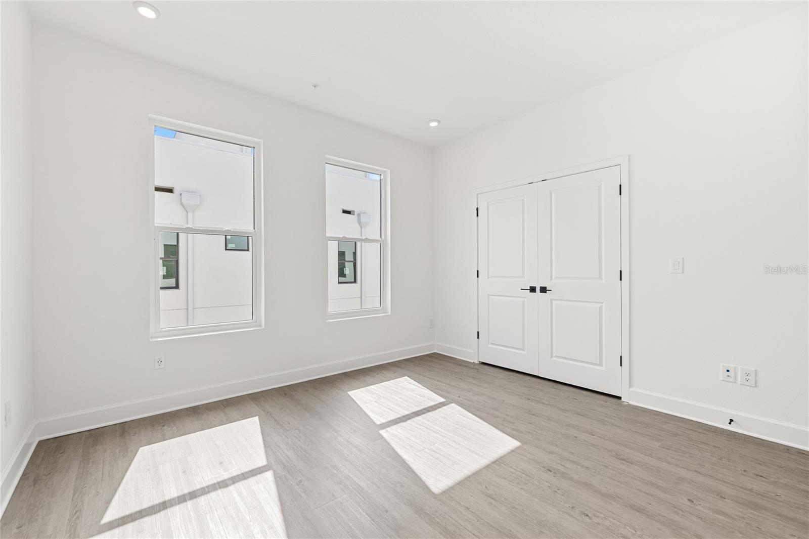 319 15TH ST N, ST PETERSBURG, FL, 33705