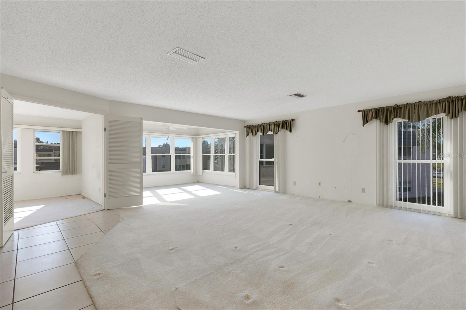 212 FERNWOOD CIR #212, SEMINOLE, FL, 33777