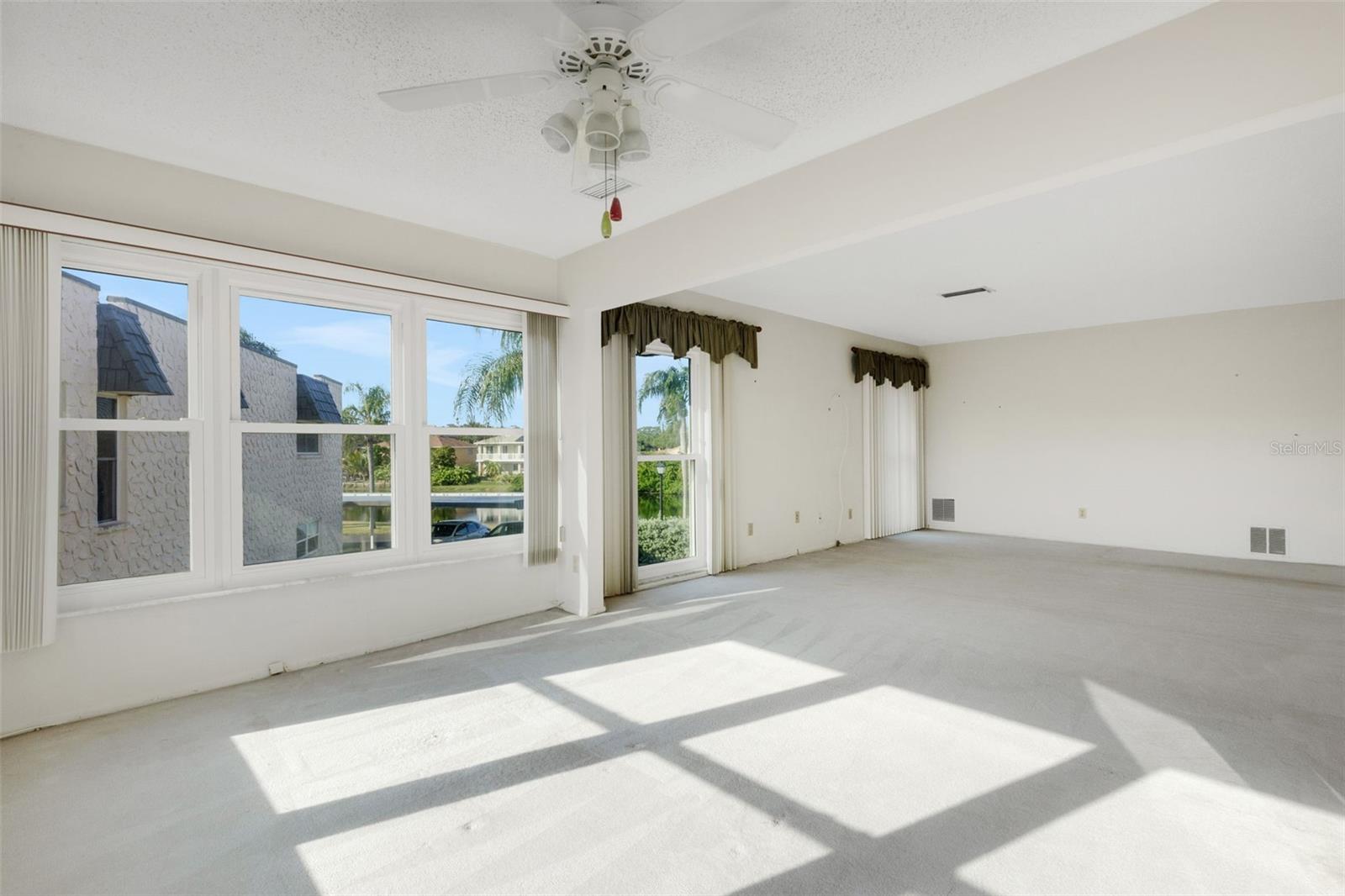 212 FERNWOOD CIR #212, SEMINOLE, FL, 33777