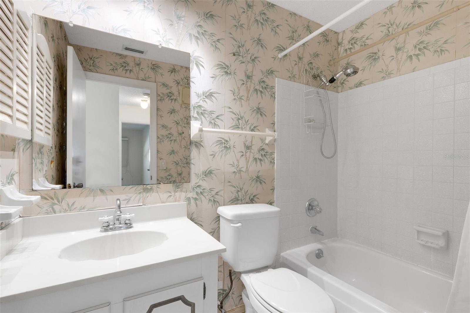 212 FERNWOOD CIR #212, SEMINOLE, FL, 33777