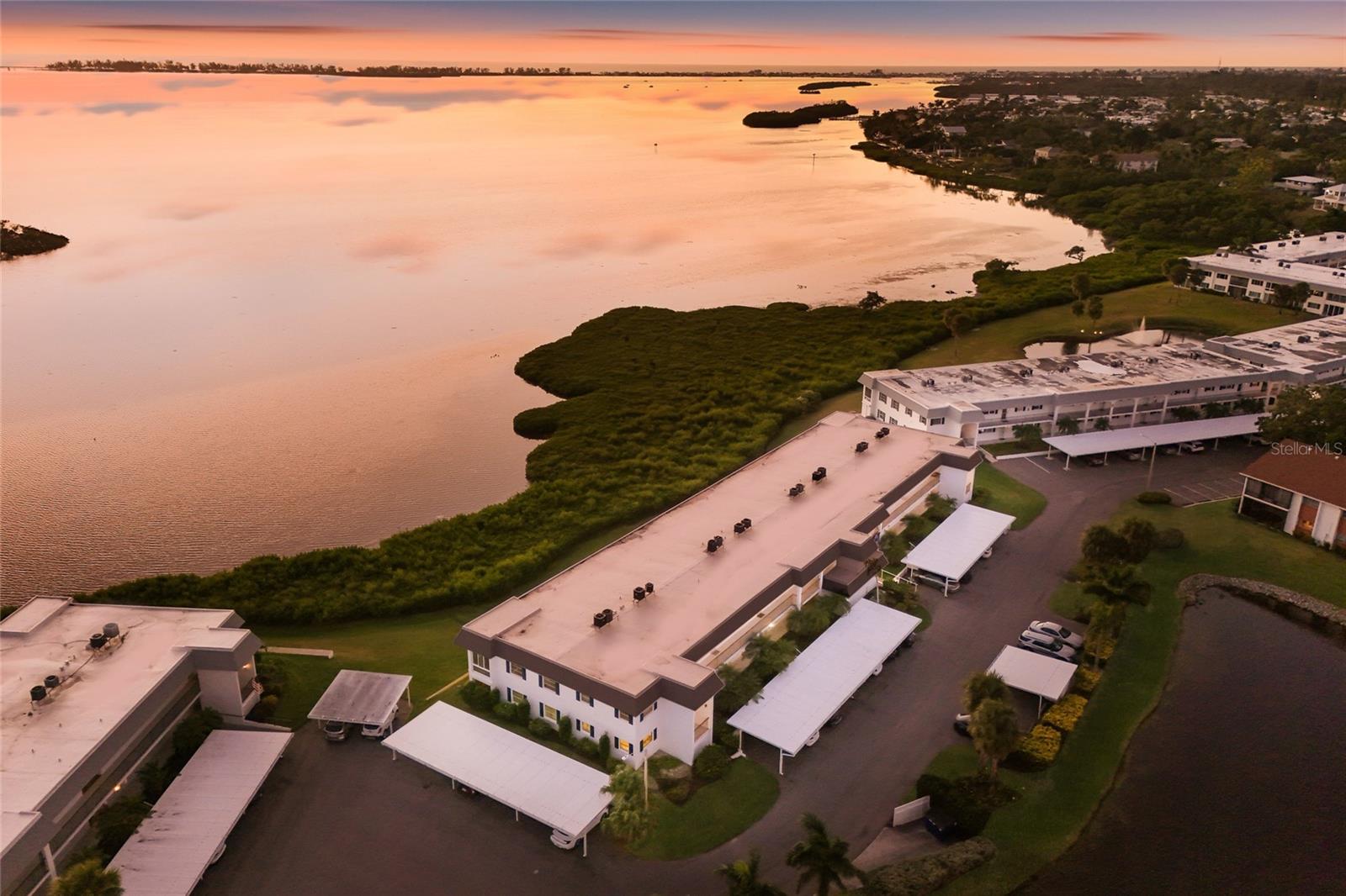 4761 INDEPENDENCE DR #4761, BRADENTON, FL, 34210