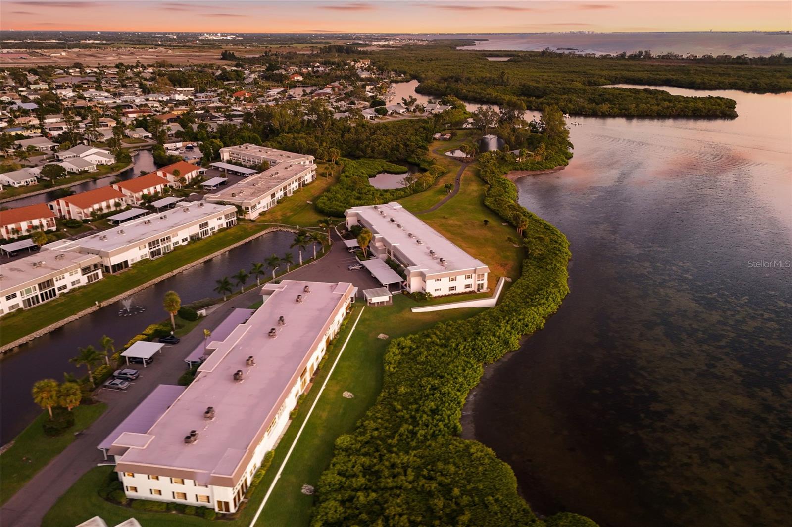 4761 INDEPENDENCE DR #4761, BRADENTON, FL, 34210