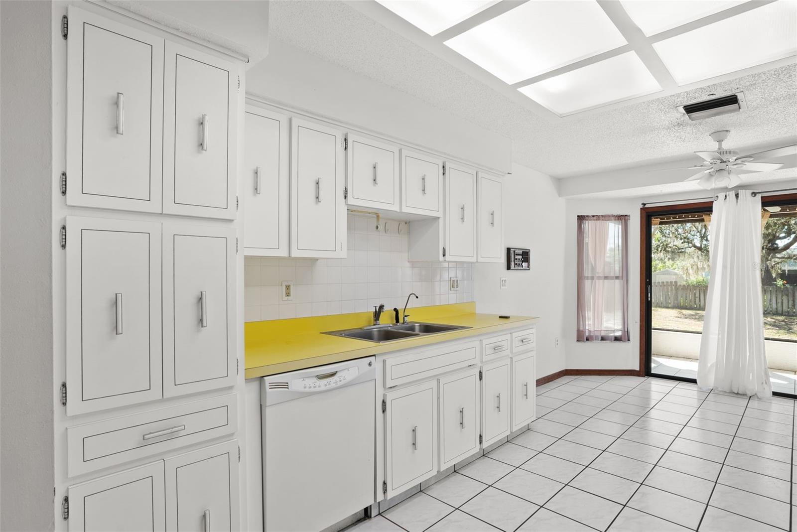 241 DARTMOUTH AVE, SPRING HILL, FL, 34606