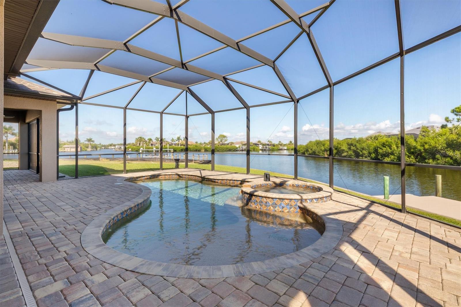 15516 MARGO CIR, PORT CHARLOTTE, FL, 33981
