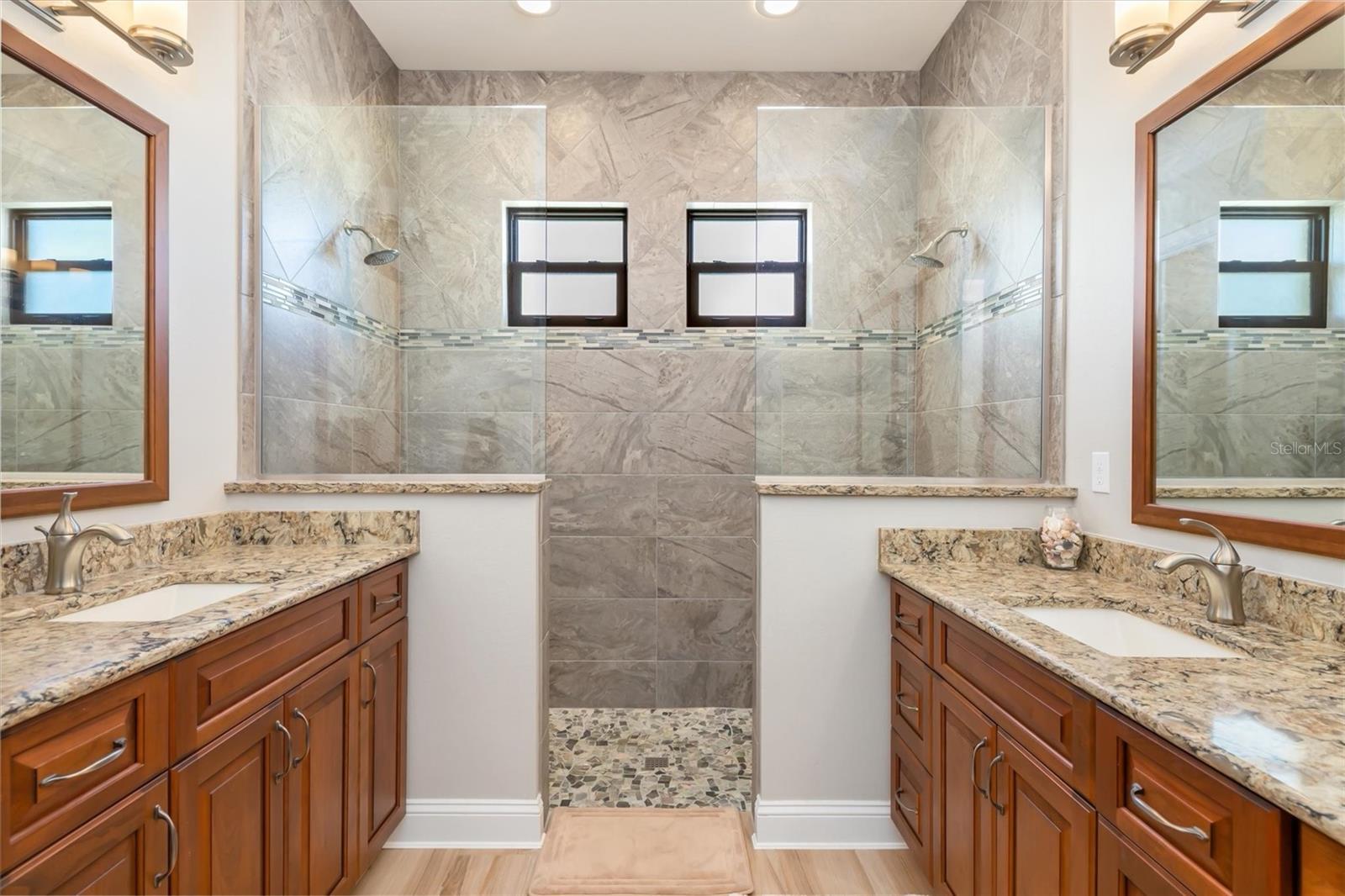 15516 MARGO CIR, PORT CHARLOTTE, FL, 33981