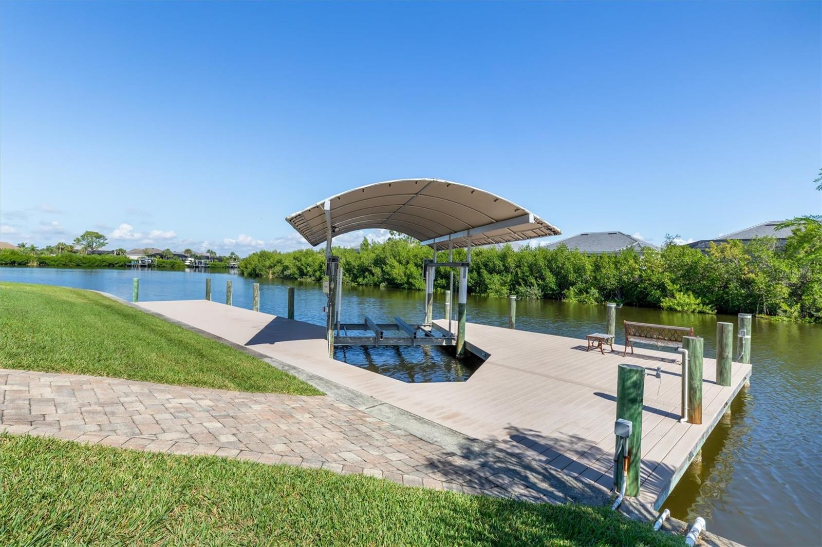 15516 MARGO CIR, PORT CHARLOTTE, FL, 33981