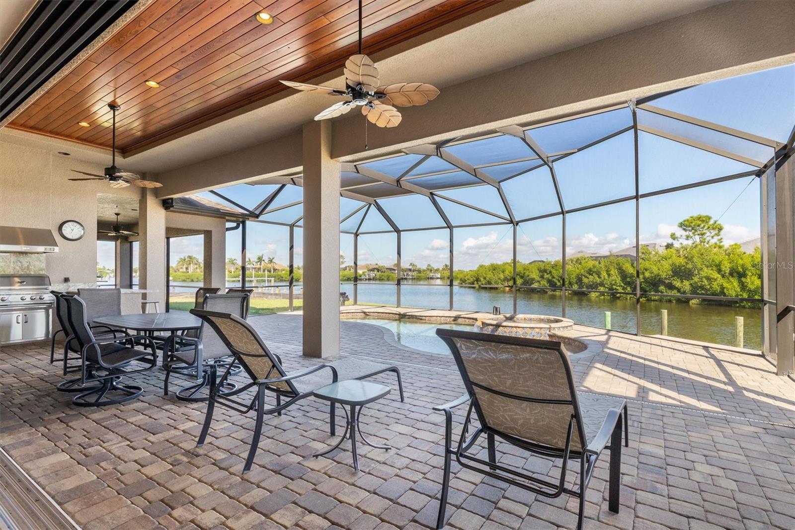 15516 MARGO CIR, PORT CHARLOTTE, FL, 33981