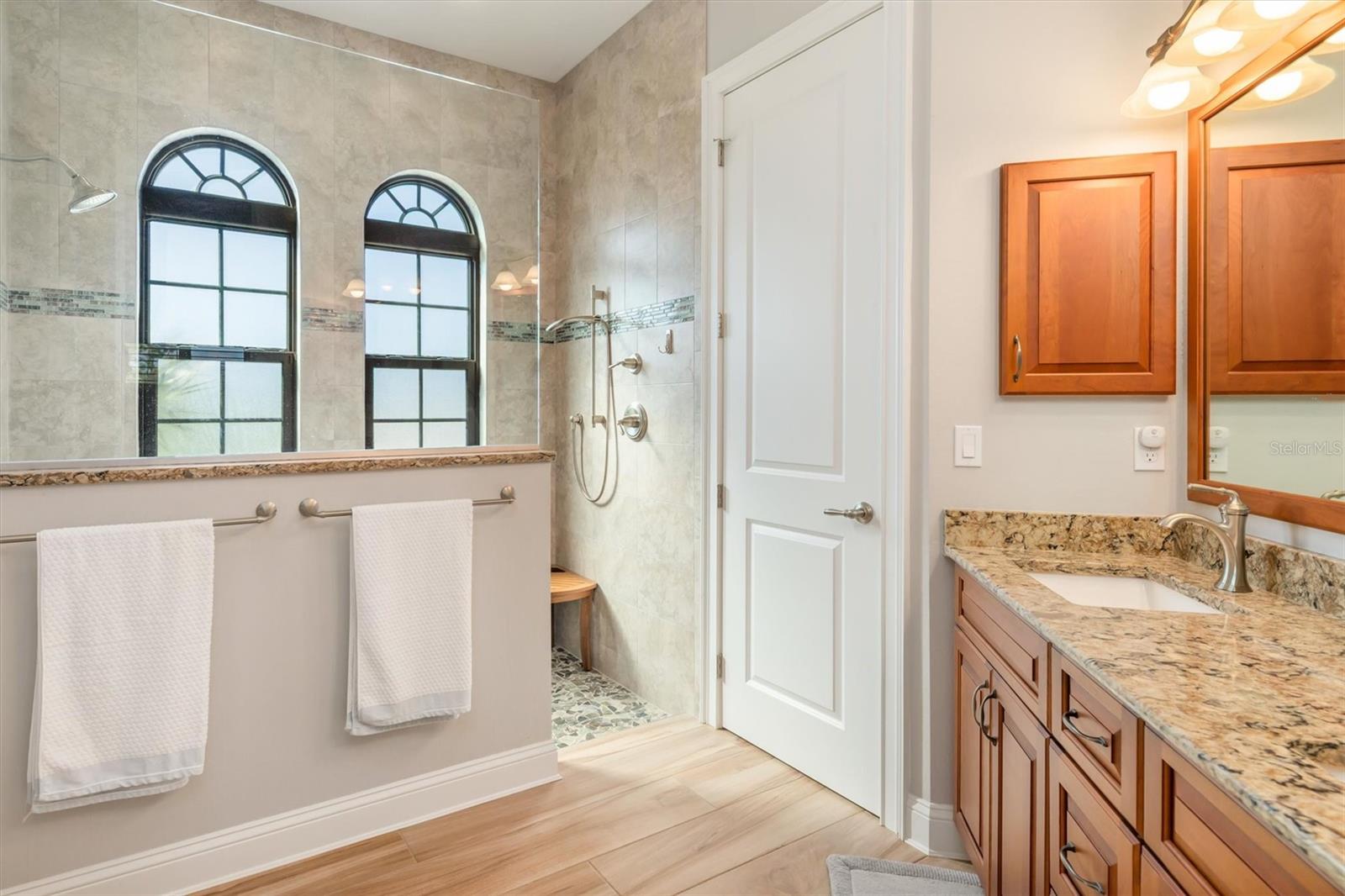 15516 MARGO CIR, PORT CHARLOTTE, FL, 33981