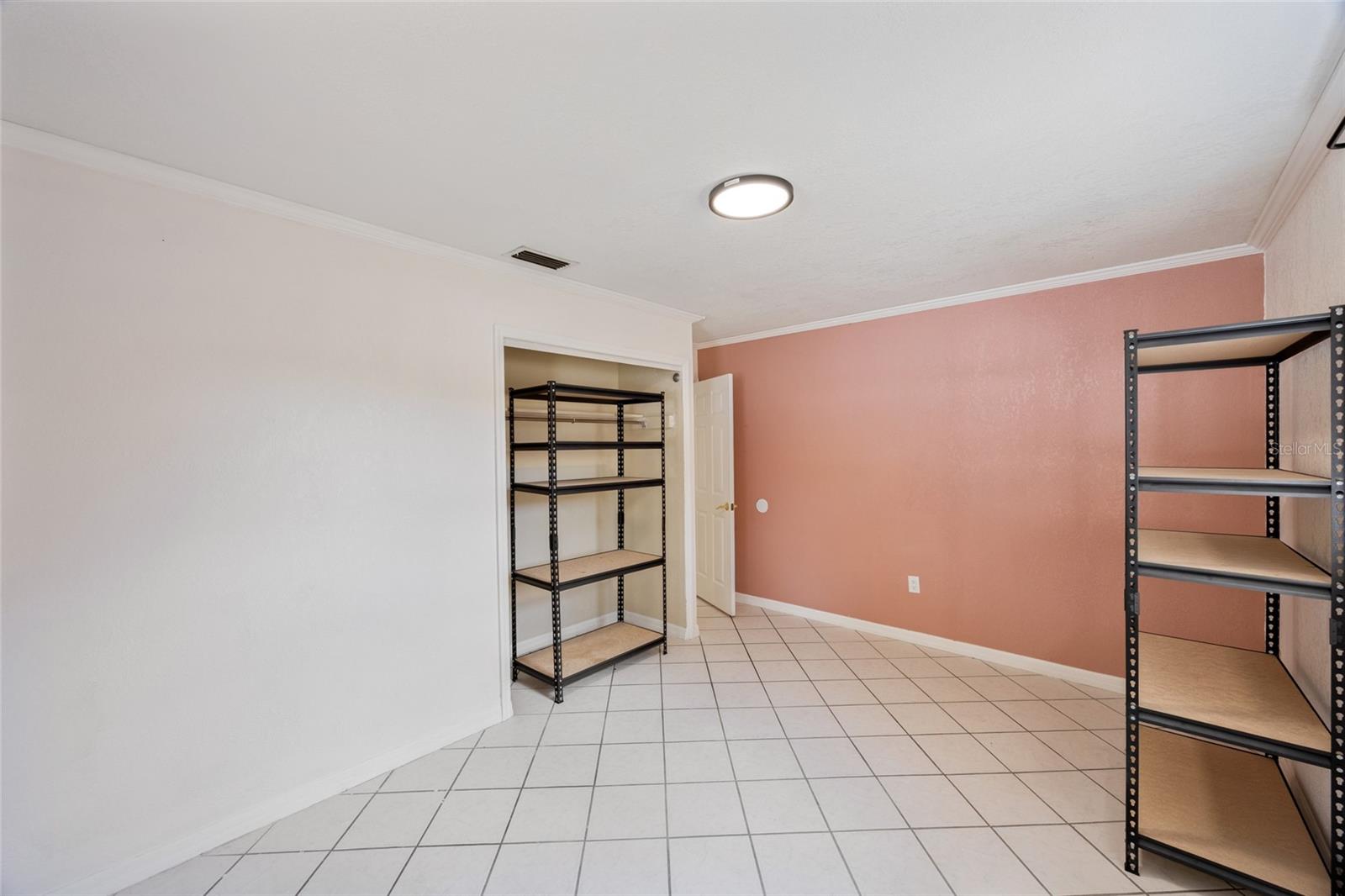 10303 N MYRTLE ST, TAMPA, FL, 33617